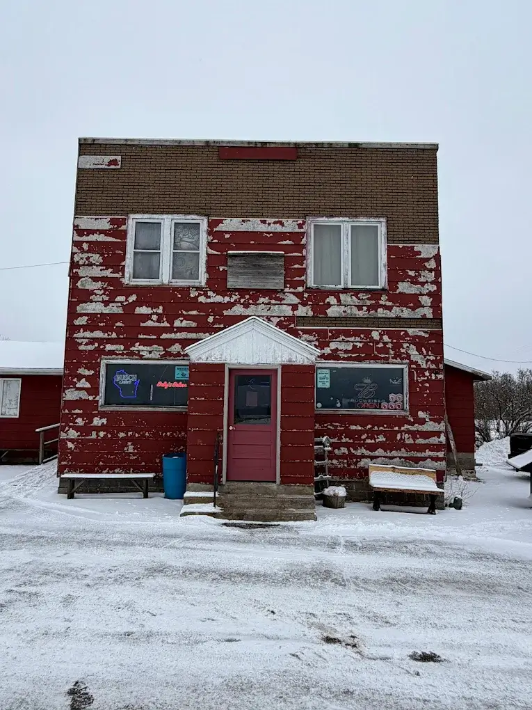 saltys saloon in shawano wi